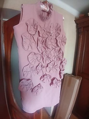 Donlar: Qadın paltarı – gül aplikasiyalı, sleeveless - Rəng: pudra/solğun — 1