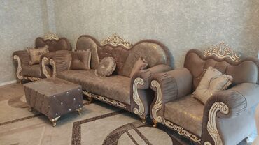 продам кровать двуспальную бу: Divan