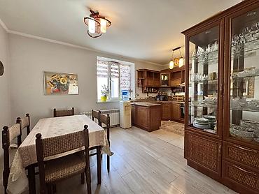 storage: 285 м², 6 комнат и более, Киргизия 1, Семейным — 9