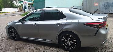 e klass: Toyota Camry: 2018 г., 2.5 л, Вариатор, Гибрид, Седан — 3
