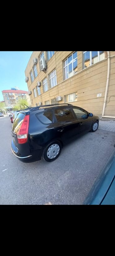 Hyundai: Hyundai i30 CW – universal kuzovlu, geniş baqajlı ailə avtomobili. - — 6