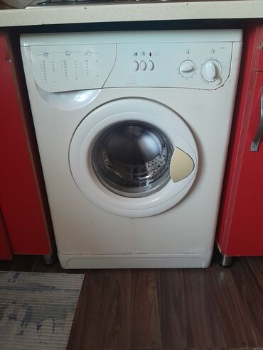 akel soba qiymeti: Paltaryuyan maşın Indesit, 4 kq, Yeni