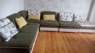 metbex ucun divan: Угловой диван