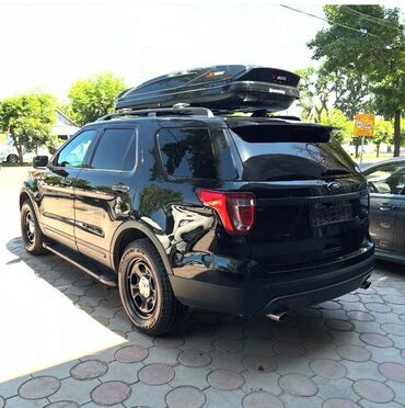 обмен на малолетражку: Ford Explorer: 2017 г., 3.7 л, Автомат, Бензин, Внедорожник