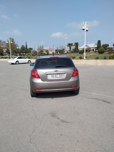 Kia: Kia Ceed: 1.6 l | 2007 il Hetçbek — 14