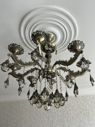 Pərdə və jalüzlər: Çılçıraq, 8 lampa, Metal