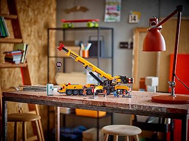 Игрушки: Продаю конструктор LEGO "Yellow Mobile Construction Crane" 🏗️ LEGO — 11