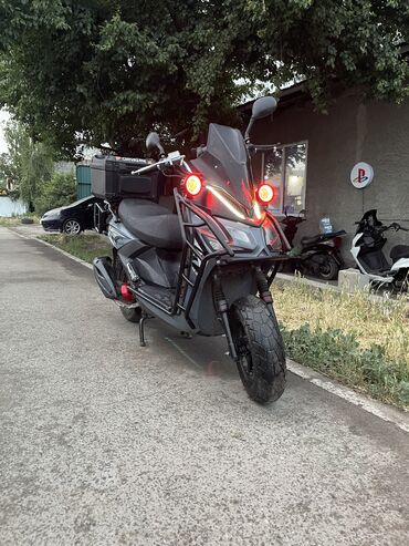 Скутеры: Скутер Yamaha, 150 куб. см, Бензин, Б/у
