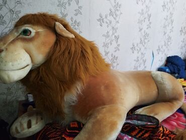 детские лабиринт: Мягонький лев игрушка для настоящих Львов длина 1 м. ширина 70см