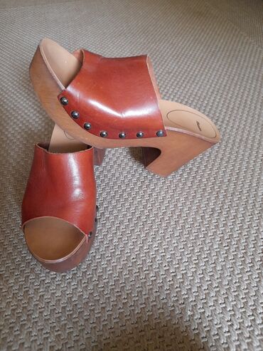 grubinove papuce gumene: Modne papuče, Bata, 41