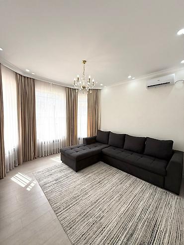 Продажа коттеджей и домов: 🚨 СРОЧНО ПРОДАЕТСЯ 🚨 🏡 Объект: Двухэтажный дом 📍 Локация: ж/м Ак-Орго — 12