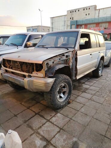 avtomobil ehtiyyat hisseleri avtopart: Mitsubishi Pajero 2.5l mexanika ehtiyyat hissələri