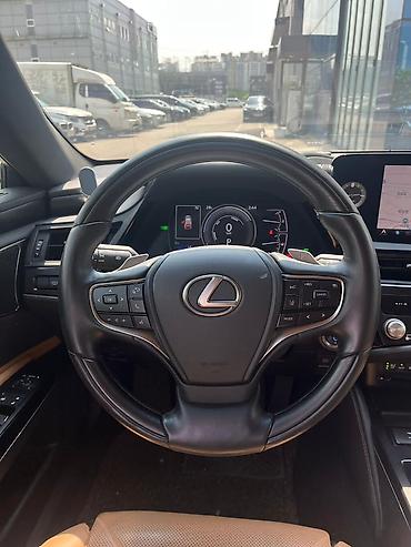 lexus hybrid: Lexus ES: 2022 г., Вариатор, Гибрид, Седан — 4