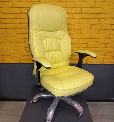 Ofis və oyun kresloları: Yeni, Təkərli, Qolları tənzimlənir, Dəri — 18