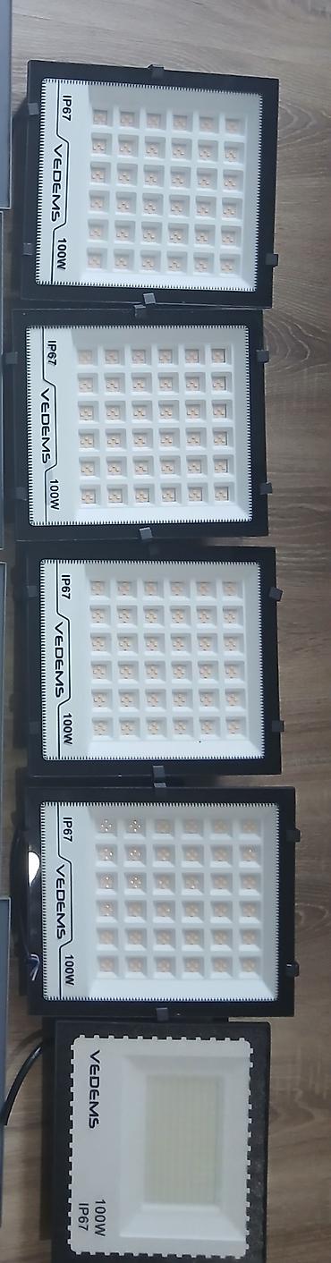 led prajektor: Biri 15 manat 5 i bir yerde satilir 75 manat VEDEMS LED proyektor – — 2