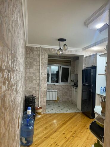 Köhnə tikili: Bakı, 5 otaqlı, Köhnə tikili, m. Neftçilər, 110 kv. m — 10