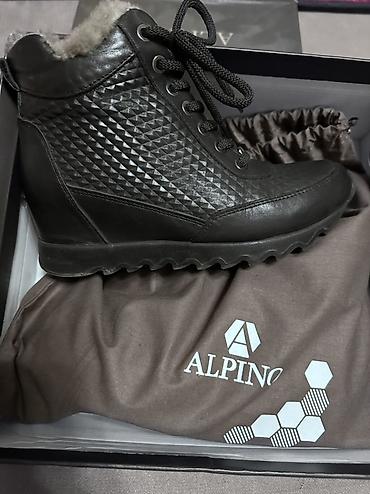 танкетка: Ботинки, 34.5, 35, Alpino, Б/у, цвет - Черный, Платная доставка, Самовывоз — 1