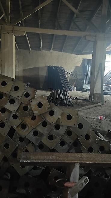 Строительные леса, стойки: Стойки телескопические 
дрек 
подпорка 
домкрат 
монолит — 5