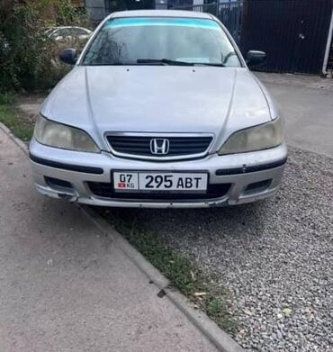 Honda: Honda Accord: 1999 г., 1.6 л, Механика, Газ, Седан