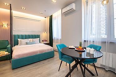 hotel osh: 1 комната, Бишкек Парк ТРЦ, Душевая кабина, Постельное белье, Кондиционер — 3