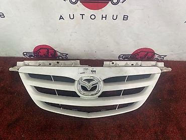 2001: Решетка радиатора Mazda 2001 г., Б/у, Оригинал — 1