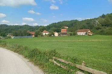 Kuće na prodaju: 80 kv. m, 4 sobe — 7