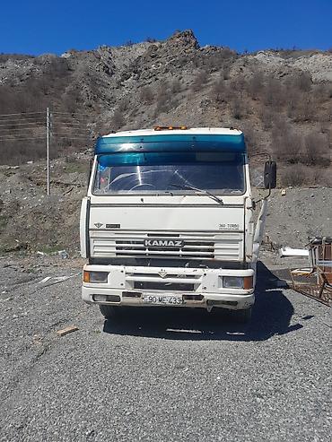 yan guzgulər s: KAMAZ 360 Turbo markalı bu yük maşını ağır yüklərin daşınması üçün — 2