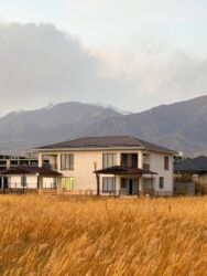 продаю дом село петровка: Таунхаус, 145 м², 5 комнат, Собственник, Косметический ремонт