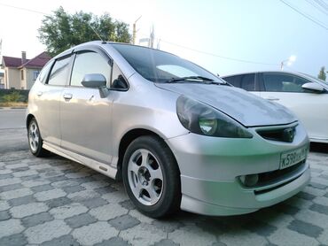 фит машына: Honda Fit: 2002 г., 1.3 л, Автомат, Бензин