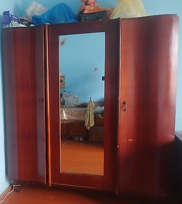 İşlənmiş, 3 qapılı, Güzgülü, Qəhvəyi, Taxta, Açılan, Düz dolab lalafo.az -da İşlənmiş, 3 qapılı, Güzgülü, Qəhvəyi, Taxta, Açılan, Düz dolab
