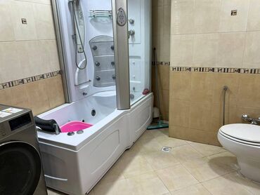 Uzunmüddətli kirayə mənzillər: Nərimanov rayonu, Həsən Əliyev küçəsi, Yeni tikili 14 mərtəbəli — 10