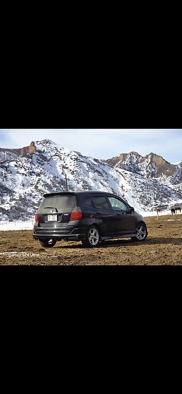 Honda: Honda Fit: 2005 г., 1.3 л, Вариатор, Бензин, Хэтчбэк — 9