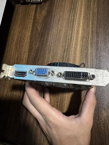 Настольные ПК и комплектующие: Video kart 8gb ram 4gb yaddas - Model: AMD/ATI Radeon HD 6670 — 4