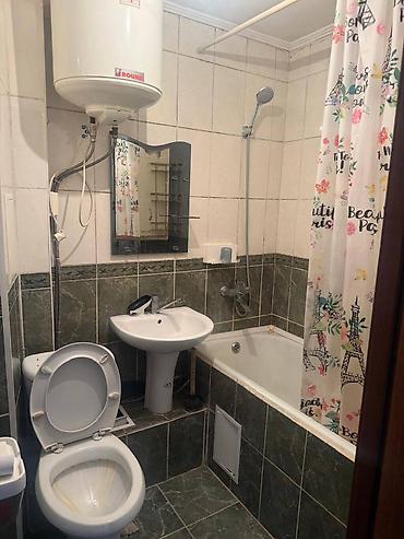 номера старой серии: 2 комнаты, 43 м², 5 мкр 104 серия, 3 этаж, Косметический ремонт — 3