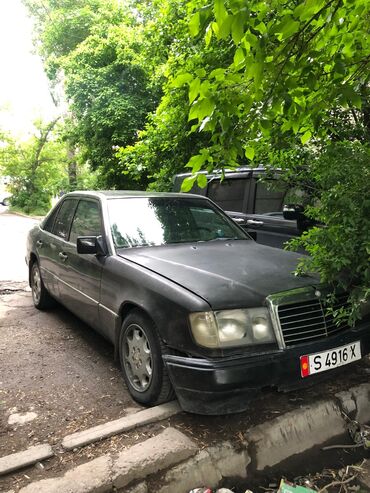мерс старый: Mercedes-Benz 220: 1990 г., 2.6 л, Автомат, Бензин, Седан