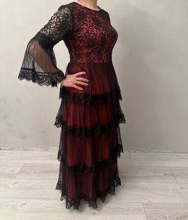 длинное красное платье: Вечернее платье, Пышное, Длинная модель, С рукавами, С пайетками, 2XL (EU 44), 3XL (EU 46)