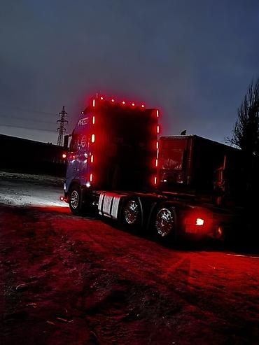 ленивец на вольво: Тягач, Volvo, 2004 г., Тентованный — 6