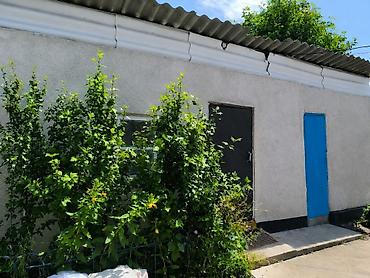 с выходом на речку: Продаю дом, находится в городе Орловка. Центральное отопление(из-за — 5
