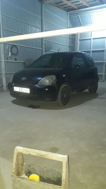 Toyota: Toyota Yaris: 2000 г., 1.3 л, Механика, Бензин, Купе