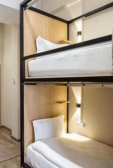 hostel osh: Сдается готовый хостел в центре города (угол Исанова/Токтогула) с — 9