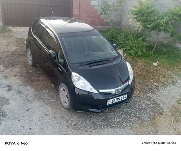 runx alex: Honda Fit: 2013 г., 1.5 л, Вариатор, Гибрид, Хэтчбэк