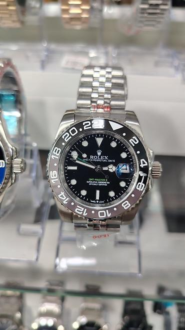 Aksesuarlar: Rolex saat kolleksiyası – vitrində təqdim olunan modellər: - Rolex — 1
