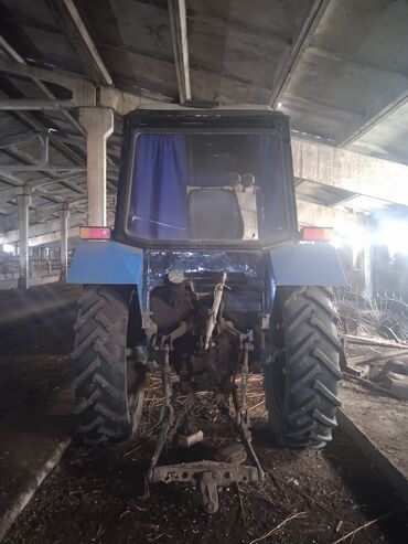 Тракторы МТЗ (Беларус): Трактор шаймандары менен сатылат — 8