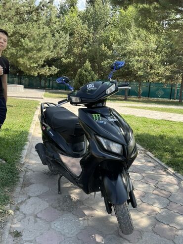 скутор в рассрочку: Скутер M8, 150 куб. см, Бензин, Колдонулган