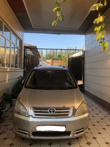 Toyota: Toyota Avensis Verso: 2003 г., 2 л, Механика, Дизель, Минивэн — 8