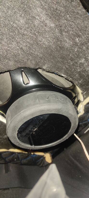 bluetooth kolonka: Salam yeni almışam . heçbir problem yoxdu . ustada olmuyub . başqa