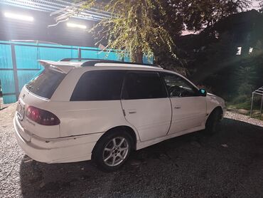 срочно продам авто в связи с переездом: Toyota Caldina: 2001 г., 2 л, Автомат, Бензин, Минивэн