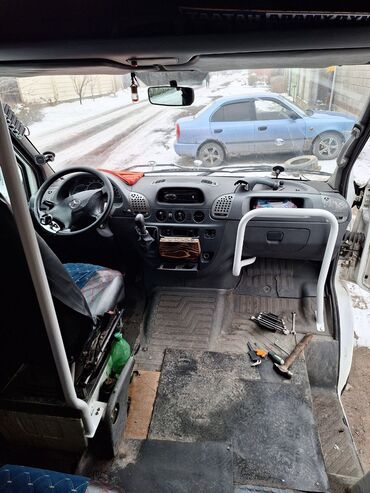 сапог бортовой двух скат: Автобус, Mercedes-Benz, 2014 г., до 15 мест