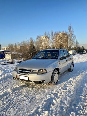 Daewoo: Daewoo Nexia: 2010 г., 1.5 л, Механика, Бензин, Седан