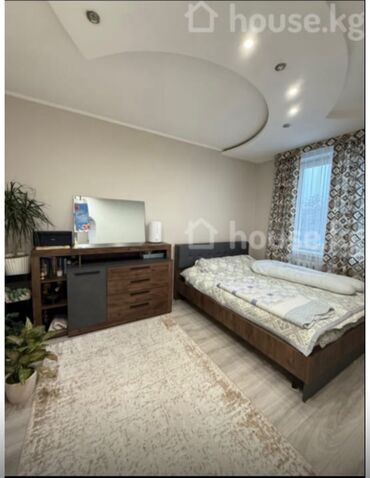 Долгосрочная аренда домов: 260 м², 8 комнат — 6